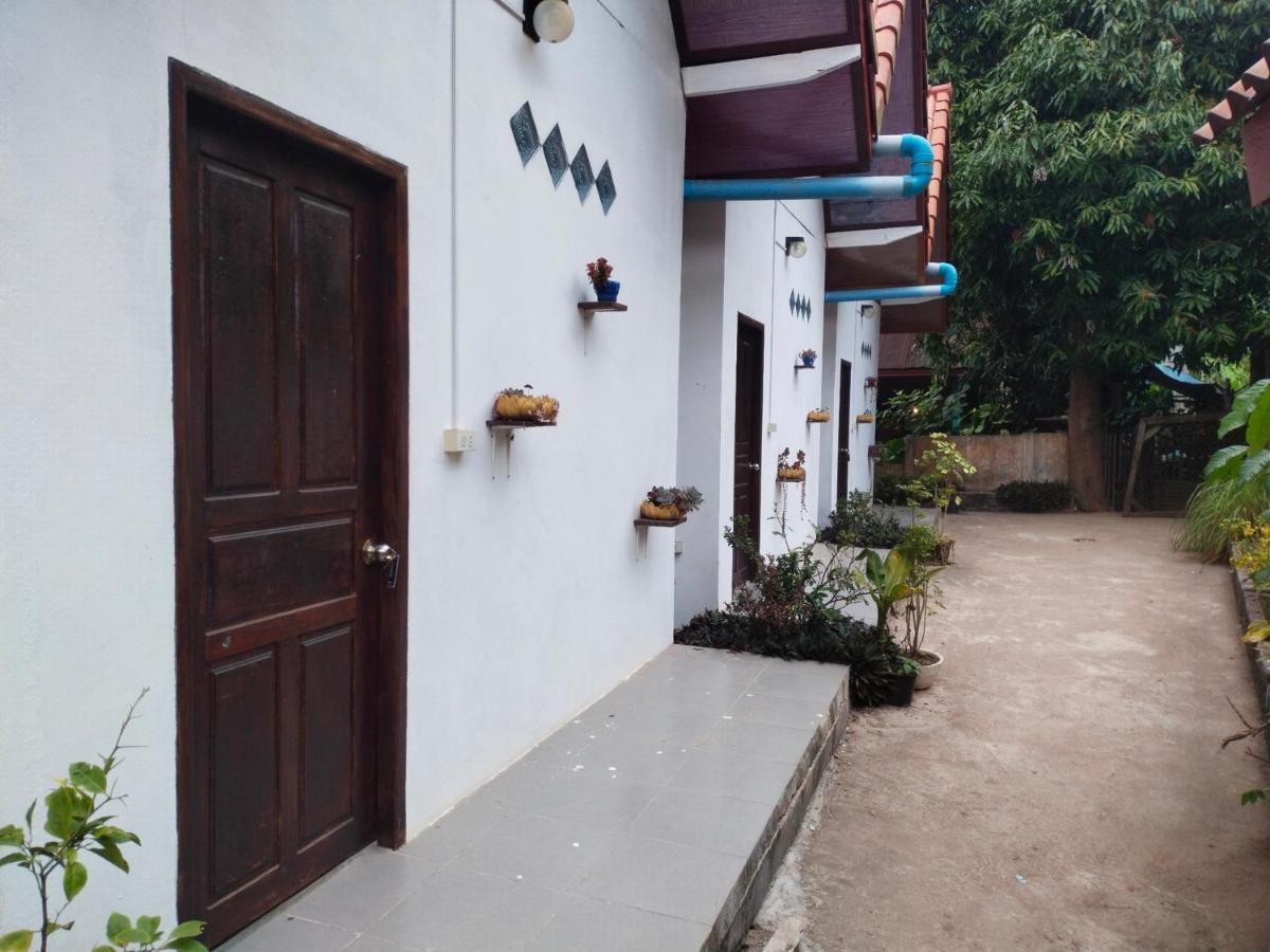 Riverview Bungalows & Gh Muang Ngoi Eksteriør billede